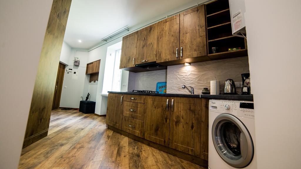 Foxy Lviv Apartment Exterior photo